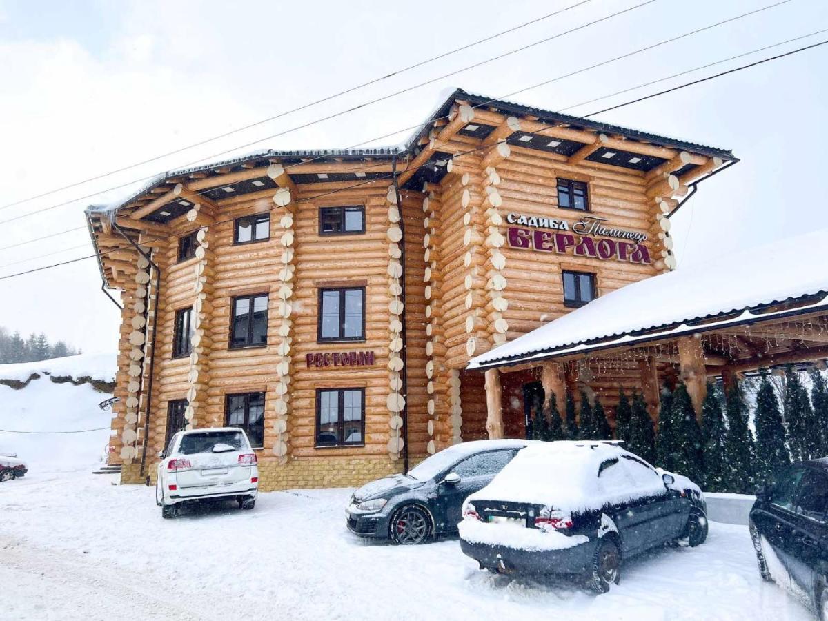 Berloga Pylypets Hotel Pilipets Buitenkant foto