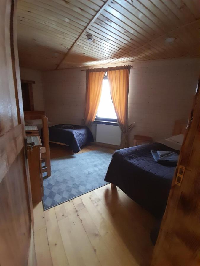 Berloga Pylypets Hotel Pilipets Buitenkant foto