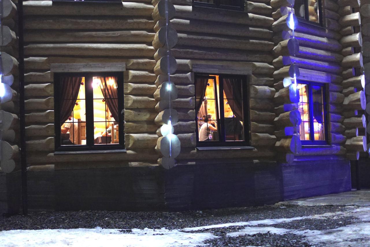 Berloga Pylypets Hotel Pilipets Buitenkant foto