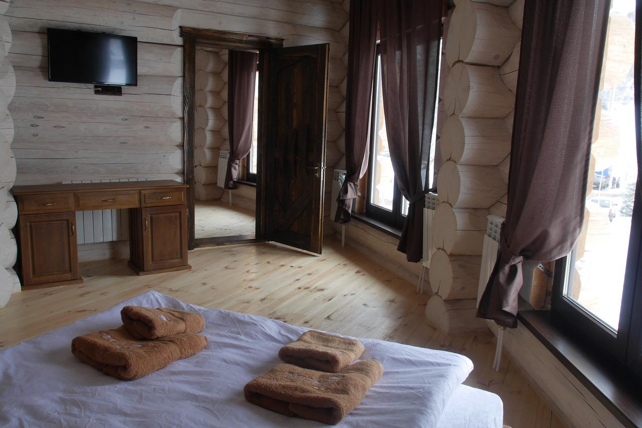 Berloga Pylypets Hotel Pilipets Buitenkant foto